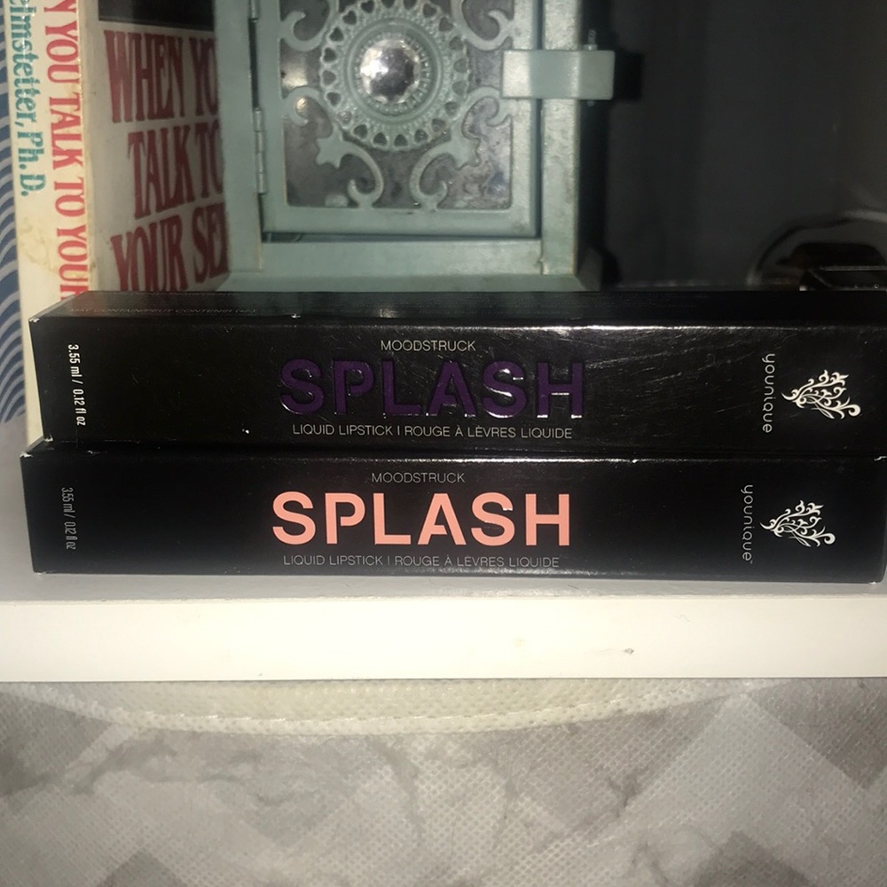 Younique Splash Liquid Lip stick